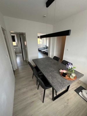 Helle 3,5-Zimmer, 70qm, neue EBK, gr. Balkon, Stellplatz in Detmerode