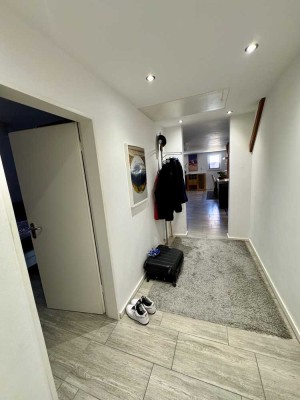 Zwei Zimmer-Appartment auf Wunsch möbliert