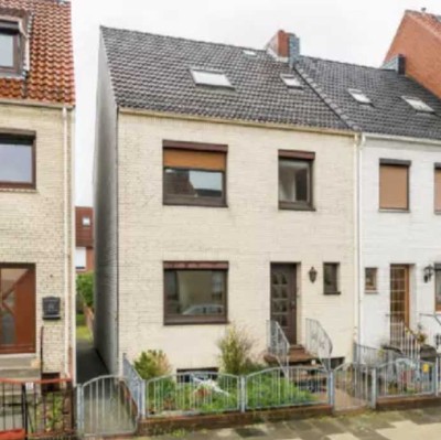 Geschmackvolle 4-Raum-Souterrain-Wohnung mit gehobener Innenausstattung in Bremen