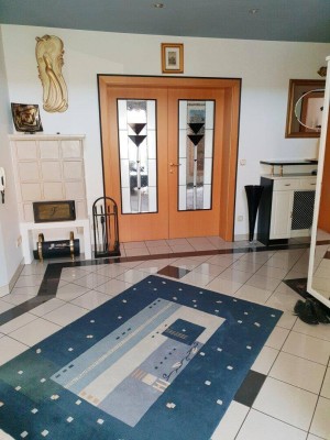 Exklusives Einfamilienhaus mit Doppelgarage zu verkaufen!