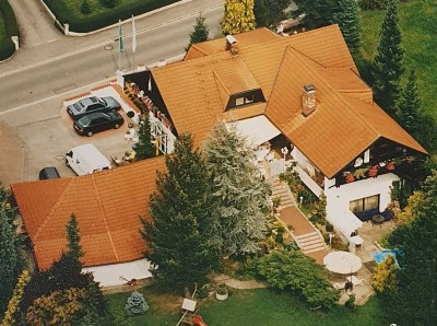 Schicke 3-Zimmer Dachgeschosswohnung mit Balkon in Ebersdorf bei Coburg