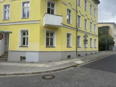 Schöne und gepflegte 4-Raum-EG-Wohnung mit Einbauküche in Eberswalde