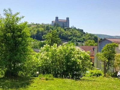 Teilmöblierte 2-Zimmer-Dachgeschoss-Wohnung in Eichstätt mit Burgblick