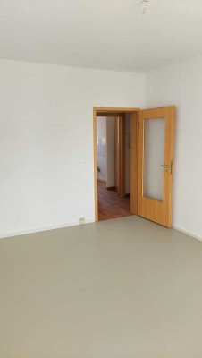 Helle 3-Raumwohnung mit Aufzug und Balkon in ruhiger Wohnlage