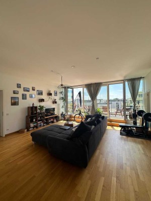 Gehobene 2-Zimmer-Penthouse-Wohnung mit Balkon und Einbauküche in Ludwigshafen am Rhein
