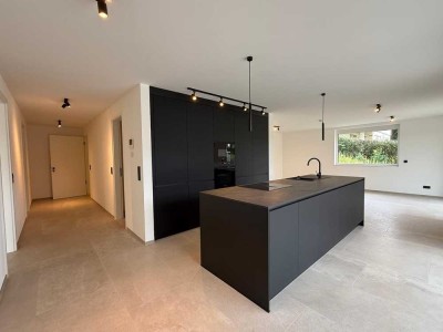 Exklusive, lichtdurchflutete Souterrainwohnung in bester Lage des Heidenheimer Musikerviertels