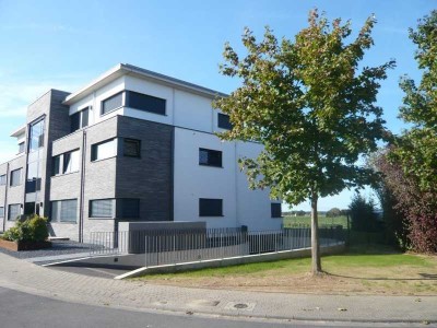 Geschmackvolle 4-Raum-Erdgeschosswohnung mit gehobener Innenausstattung mit Terrasse in Kerpen