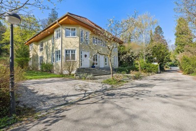 Exklusives Refugium in einer Villa an Privatstraße