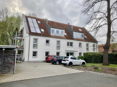 2-Zimmer Traumwohnung mit großem Balkon und Carport