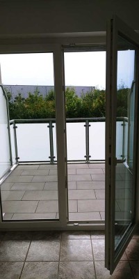 Helle 3-Raum-OG-Wohnung mit gehobener Innenausstattung mit Balkon in Rietberg Varensell