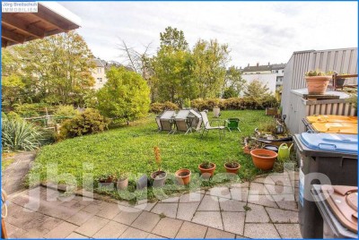 4 R Wohnung nach Renovierung , neue moderne Heizung, Bad mit Wanne und Fenster, großes Grundstück.