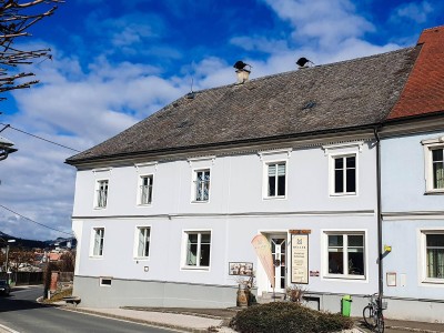 Attraktives, historisches Bürgerhaus am Hauptplatz!