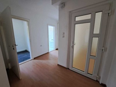 Leben in einer ruhigen Wohnsiedlung in Köditz/Brunnenthal - 4-Zimmer-Wohnung ca. 83 m² Wohnfläche -