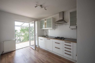 Helle 3-Zimmer-Dachgeschosswohnung mit 2 Balkonen
