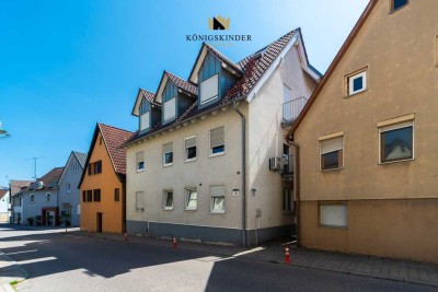 „Maisonettewohnung zentral in Cleebronn: Balkon, 2 Bäder, neue Einbauküche & Ausbau zum 4. Zimmer“