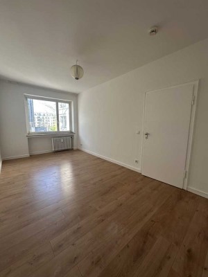 Frisch sanierte 2 Zimmer Wohnung zu vermieten
