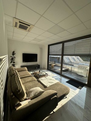 Modernes 'Junior Penthouse' 3ZKB klimatisiert und luxuriöser EBK