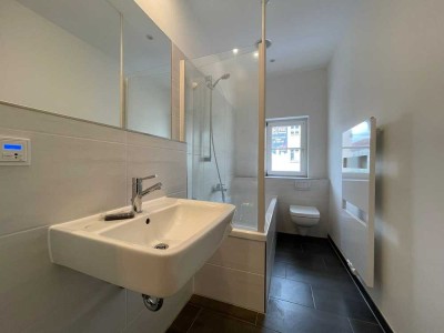 *** 2-Zimmer-Wohnung | Traumbadezimmer | EBK vorhanden  | 10/25 ***