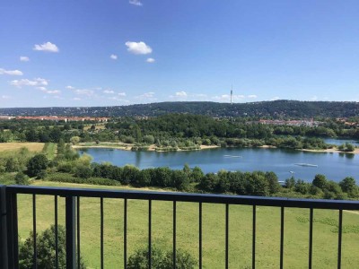 Genießen Sie die Aussicht - Bad mit ebenerdiger Dusche!