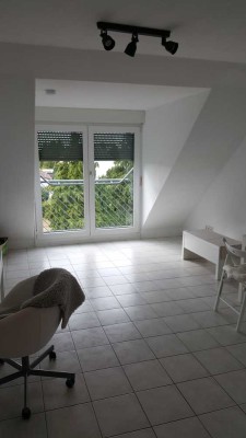 Schöne helle 2 Zimmer Wohnung in 3FH in Weiterstadt