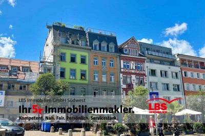 Hoch oben - Lichtdurchflutete 4,5-Zimmerwohnung in saniertem Altbau!