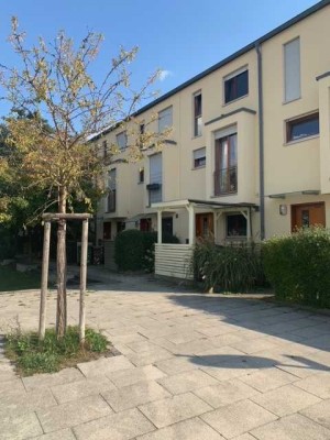 Niedrig-Energiehaus im Neubaugebiet Solaris in Schriesheim mit Garten und Garage-ohne Makler