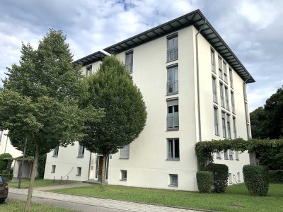 Großzügige 3 Zimmer Wohnung mit tollem Blick ins Grüne