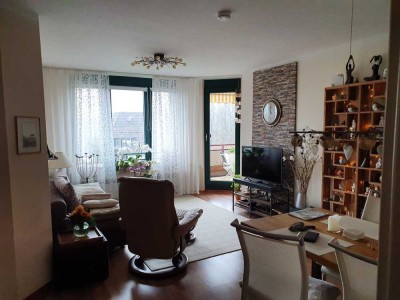 Schöne 2-Raum-Wohnung mit Loggia und TG-Stellplatz
