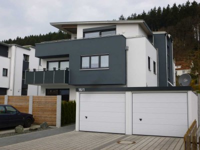 Schöne 5-Zimmer-Erdgeschosswohnung mit gehobener Innenausstattung mit Balkon und EBK in Balzheim