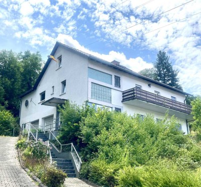 3-Familienhaus mit Garage und sonniger Terrasse in ruhiger Stadtrandlage