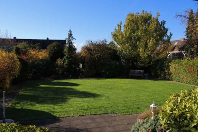 Doppelhaushälfte mit großem Grundstück auf Erbpacht