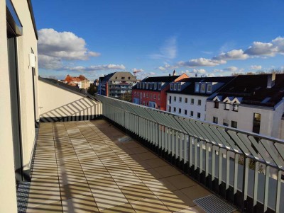 Neubau / Erstbezug. 3-Zimmer-Wohnung mit großzügiger Dachterrasse.