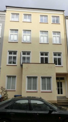 Gepflegte 2-Zimmer-Wohnung im 3. OG in Lübeck mit Balkon