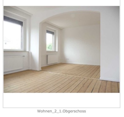 Preiswertes, geräumiges und gepflegtes 4-Zimmer-Reiheneckhaus mit Einbauküche in Meerbusch Büderich