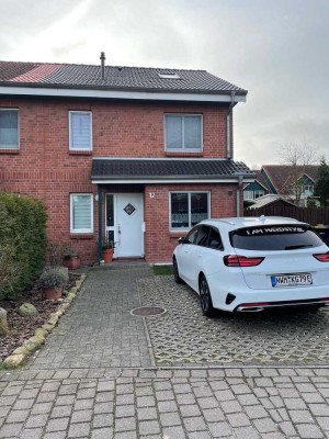 Gepflegtes Reihenendhaus mit Garten