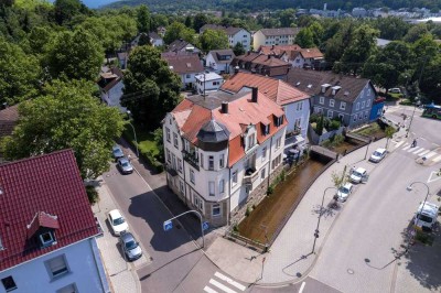 Historische Mehrfamilienvilla in Baden-Oos + Baugrundstück