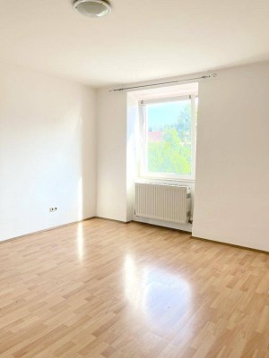 Schöne 2-Zimmer-Wohnung mitten im Ort