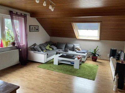 Helle, moderne und großzügige 2-Zimmer Dachgeschosswohnung in der Ravensburger Südstadt