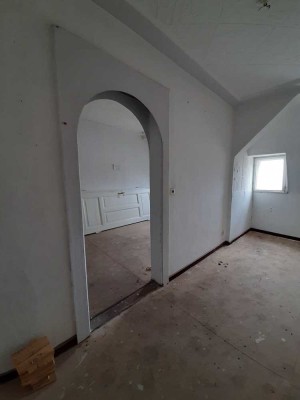 DG-Apartment im Zentrum sofort frei!