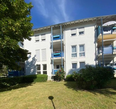 Freundliche 2-Zimmer-EG-Wohnung mit EBK, Balkon, Stellplatz, Garten in ruhiger Lage in Koblenz