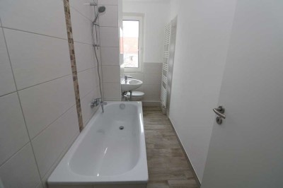 Familienwohnung sucht Nachwuchs...moderne 4-RW mit Wanne & Balkon!!!