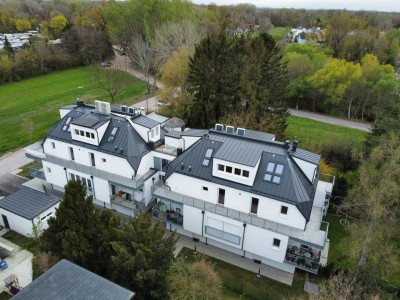 DIREKT AM OBEREN MÜHLWASSER!: KLIMATISIERT I Gemeinschaftsgarten I ERSTBEZUG Maisonette-Dachgeschosswohnung I Neubauprojekt I Lift I Garagenstellplatz