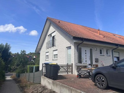 Preiswerte 3-Raum-Doppelhaushälfte mit gehobener Innenausstattung und EBK in Kalletal