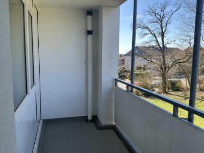 Erdgeschosswohnung mit 2 Zimmern und Balkon in ruhiger Lage