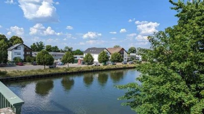 Sehr schöne 3,5 ZKB am Neckarkanal ab 01.09.2025 frei.