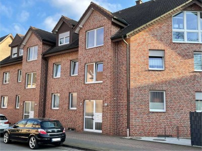 Sofort einziehen! Renovierte 2,5-Zimmer-Wohnung mit Einbauküche & Balkon in zentraler Lage