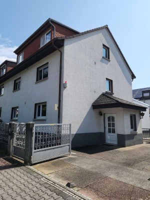 Frankfurt-Kalbach, großzügige 3 Zi. EG ETW, Terrasse, Gartenanteil, Garage und Nebengebäude