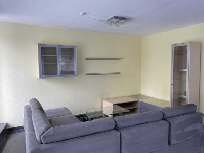 Geschmackvolle, gepflegte 3,5-Zimmer-Wohnung mit geh. Innenausstattung mit Balkon und EBK