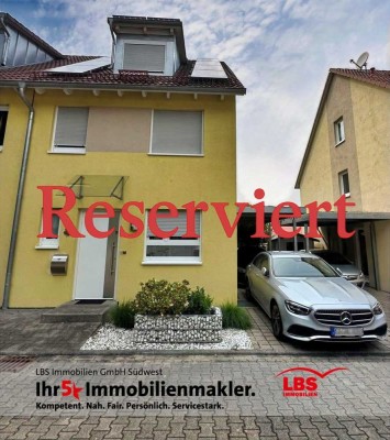 *RESERVIERT* Moderne Doppelhaushälfte mit gehobener Ausstattung und energieeffizientem Wohnkomfort