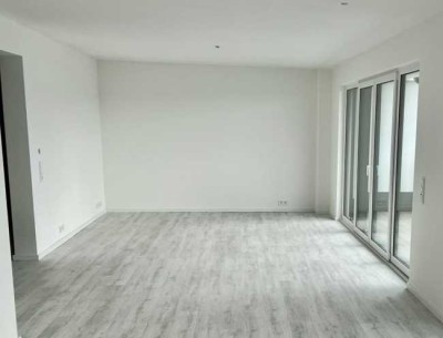 Raumwunder: Lichtes Penthouse am Bhf. Horrem